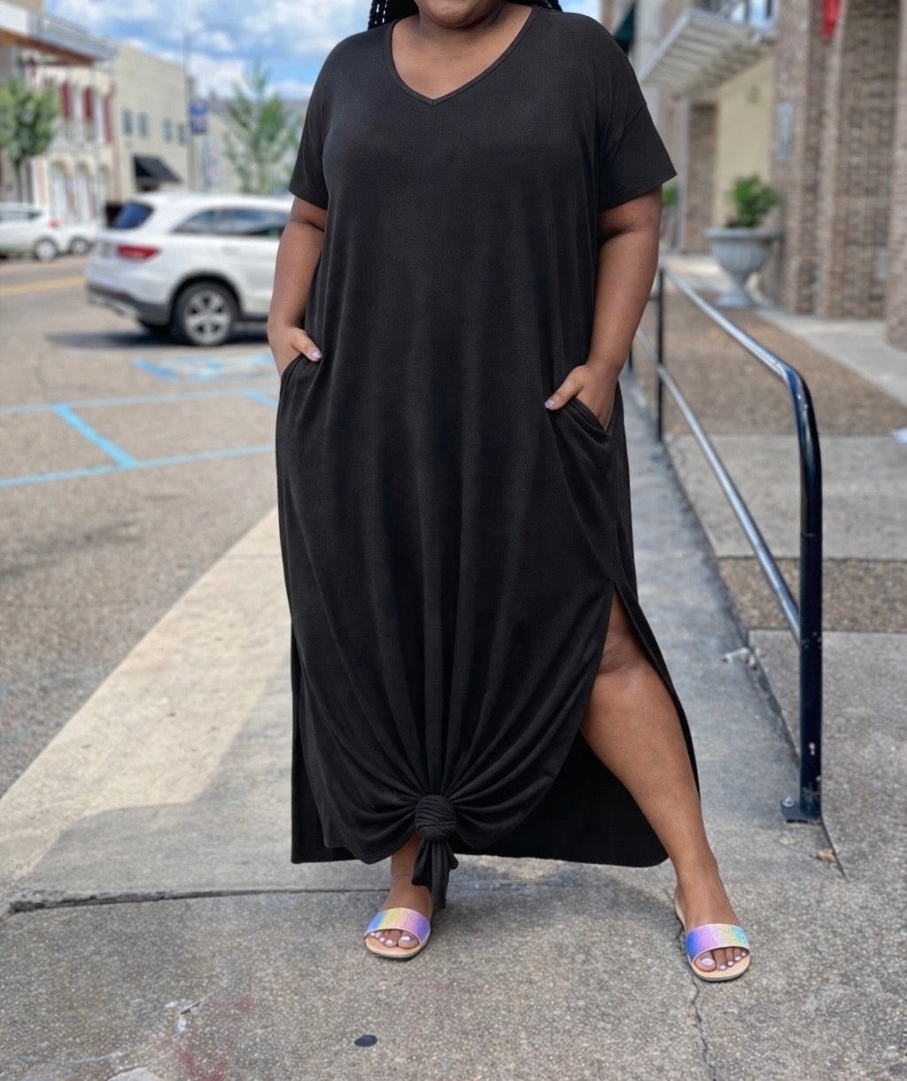 "Midnight Beauty" Tshirt Maxi Dress+
